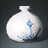 Белая ваза с цветочным мотивом.png